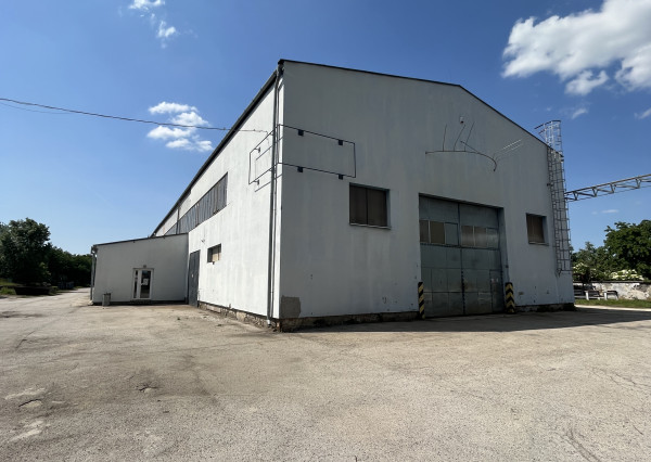 PREDAJ Priemyselný objekt, Vrbové