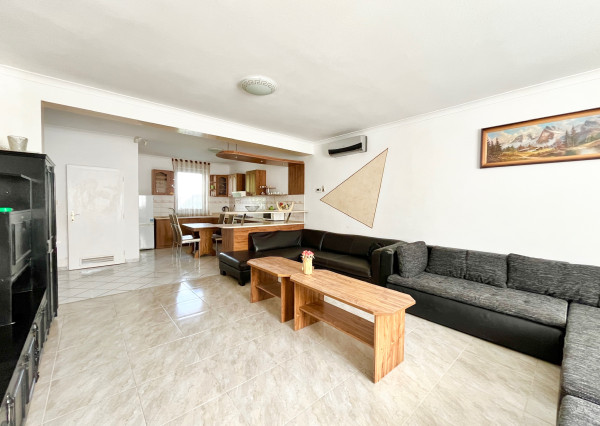 PREDAJ rodinný dom Banka