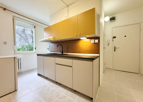 PREDAJ 1-izbový byt, Piešťany - Teplická