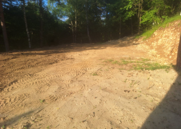 PREDAJ stavebný pozemok Omšenie