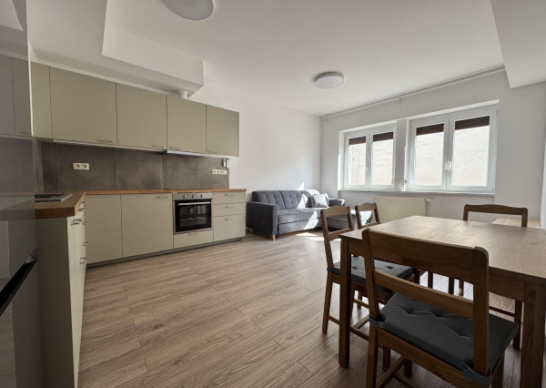 PRENÁJOM 3-izbový byt Piešťany - Centrum