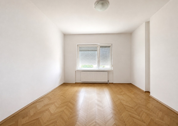 PRENÁJOM 3-izbový byt s parkovacím miestom, Piešťany