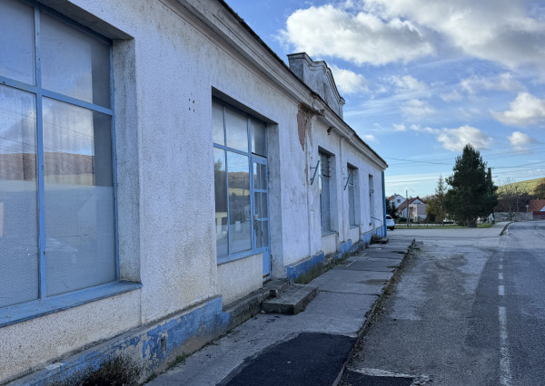 PREDAJ komerčný objekt Vrbovce