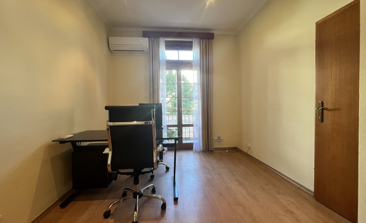 PRENÁJOM Kancelárske priestory, Piešťany - centrum