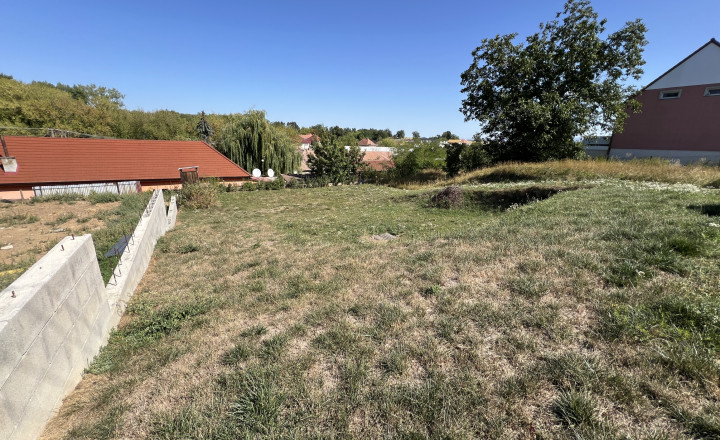 PREDAJ Stavebný pozemok, Merašice, 568 m2 - fotografia 3